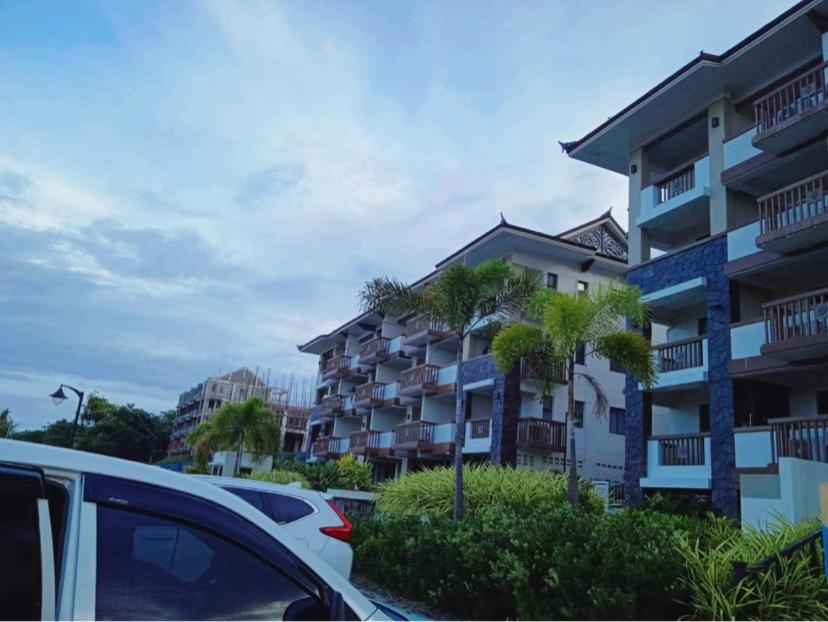 Kembali Condo Resort With Sea View Davao City Esterno foto