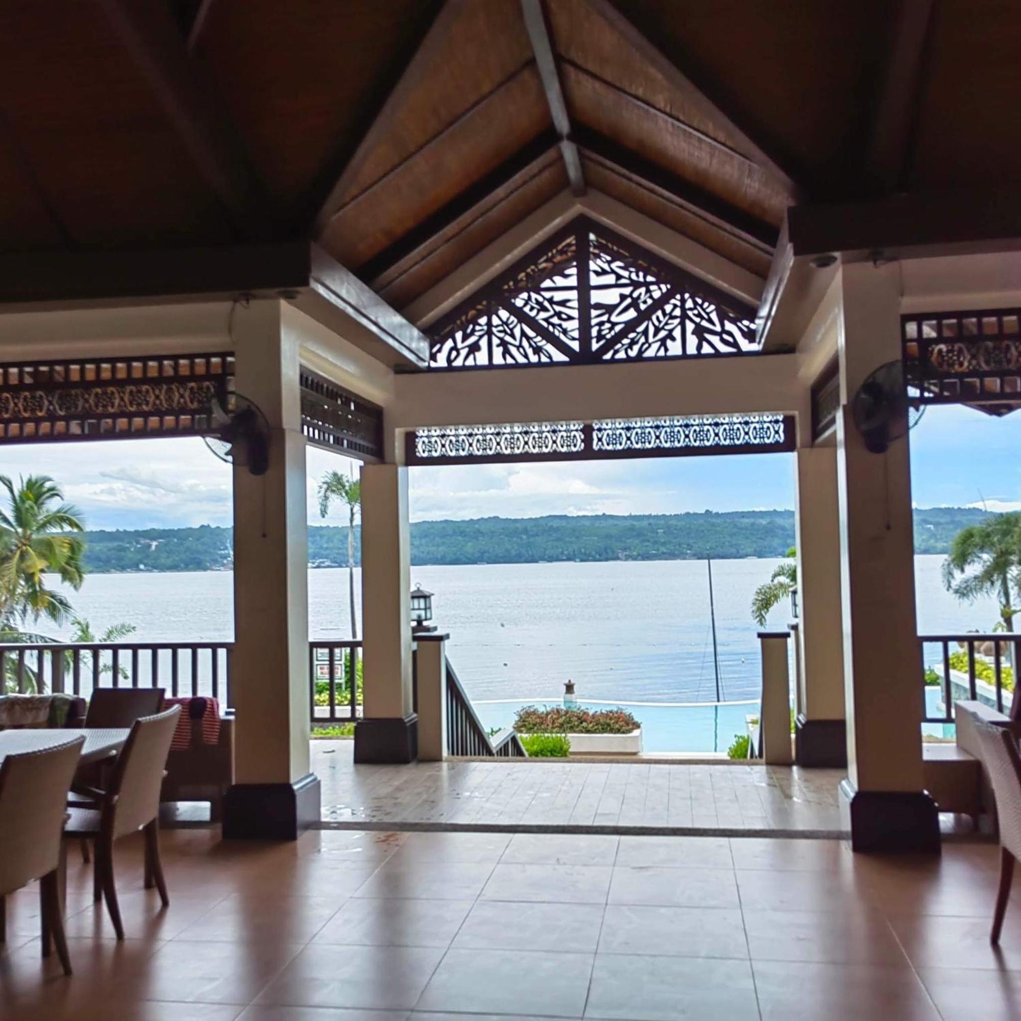 Kembali Condo Resort With Sea View Davao City Esterno foto