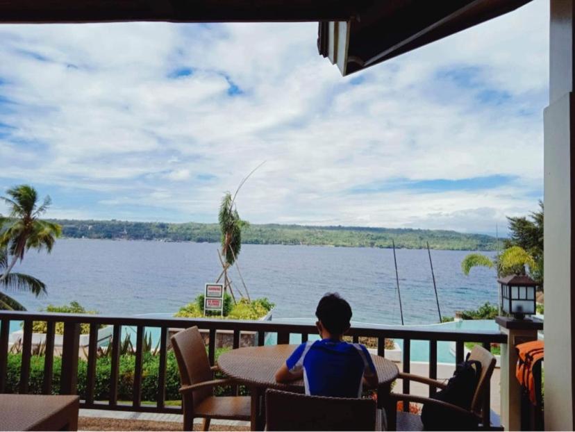 Kembali Condo Resort With Sea View Davao City Esterno foto