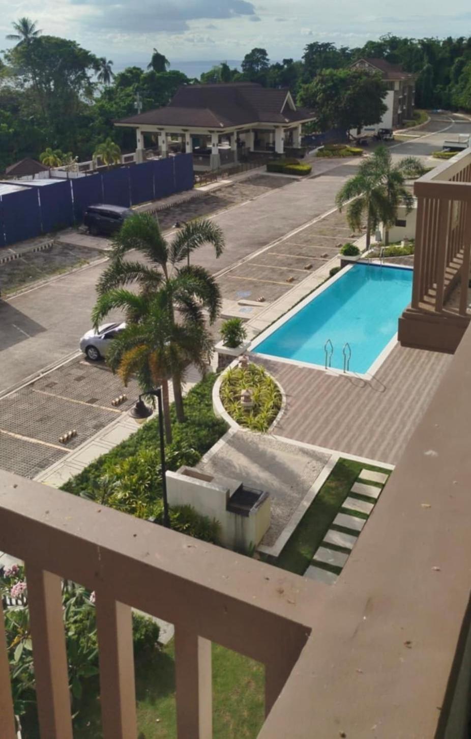 Kembali Condo Resort With Sea View Davao City Esterno foto